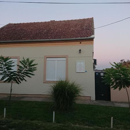 Guest House A'Storia روما المظهر الخارجي الصورة